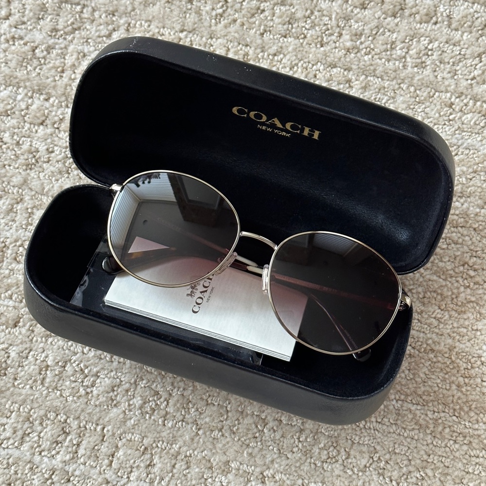 NWOT Coach women’s sunglasses